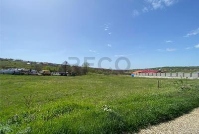 Teren de 881 mp, în Central