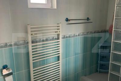 Casă cu 7 camere cu Teren 1300 Mp în Central - 9