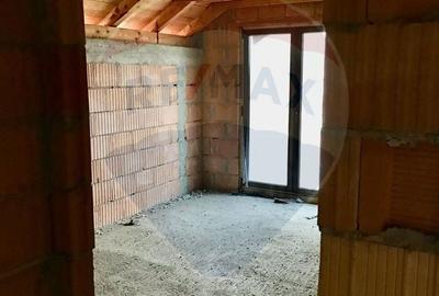 Casă cu Teren 484 Mp în Jucu - 10