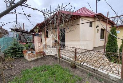 Casa individuala, 100 mp utili, 242 mp teren, Str. Trandafirilor - 1