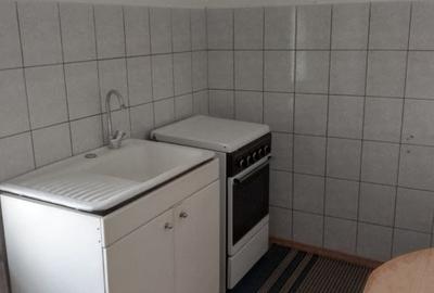 Casa caramida, cu curte, zona centru - 6