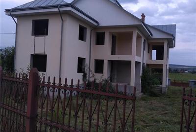 Casă în Bodești - 3