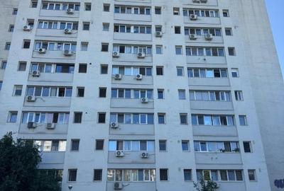 VAND GARSONIERA IN ZONA TITAN - 4