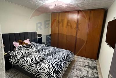 Casă cu 5 camere cu Teren 178 Mp în Central - 3