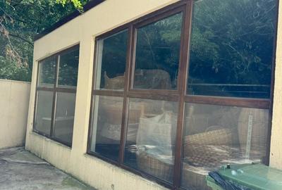 Casă individuală cu 8 camere cu Teren 1000 Mp în Snagov - 4