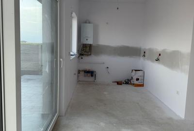 Casă cu 4 camere în Sânandrei - 9