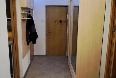 Apartament cu 3 camere decomandat în 13 Septembrie - 1