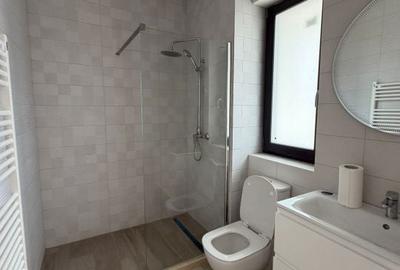 Casă cu 5 camere cu Teren 400 Mp în Central - 3