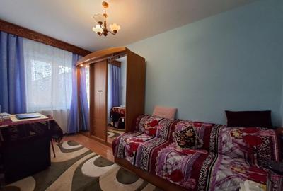 Zona Orizont - 3 camere semidecomandat/balcon/mobilat/centrala/ etaj 2 - 6