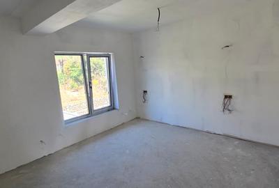 Agigea-Primarie, vila P+1, SD 125 mp, 4 camere, teren in proprietate de 260 mp - 14