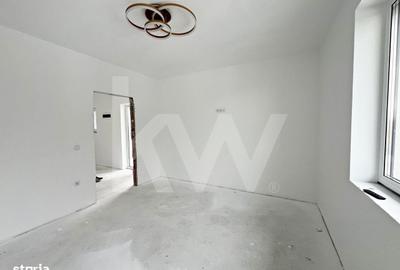 Casă cu 5 camere cu Teren 500 Mp în Roșia - 12