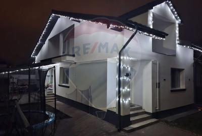 Casă / Vilă în zona Est - 1