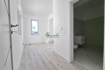 Penthouse cu 3 camere decomandat în Galata - 11