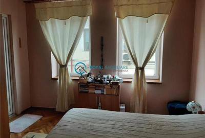 Casă individuală cu 8 camere cu Teren 355 Mp în Central - 8