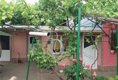 Casă cu 4 camere în Central - 2