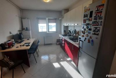 Apartament cu 3 camere decomandat în Central - 9