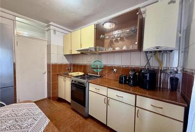 Apartament cu 3 camere de vanzare, parter inalt, in 7 Noiembrie Apartament cu 3 camere de vanzare, parter inalt, in 7 Noiembrie - 3