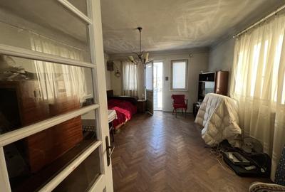 Vila P+ Et 1, Marasesti stradal - 2