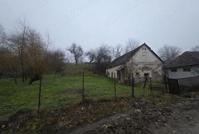 Casă cu 2 camere cu Teren 2086 Mp în Vărmaga - 4