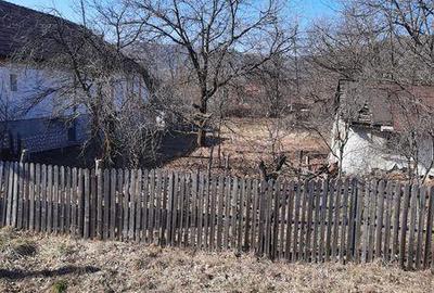 Teren de 1039 mp, în Valea Mare - 2