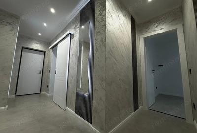 Apartament cu 3 camere decomandat în Girocului - 2