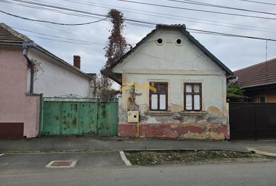 Casă individuală cu 4 camere cu Canalizare în Aradul Nou - 3