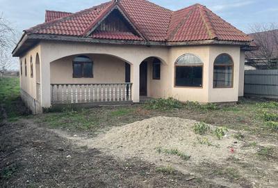 Casă cu 4 camere cu Teren 750 Mp în Nanov - 12