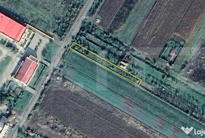 Teren de 2000 mp, în Central