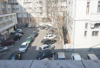 Apartament cu 3 camere semidecomandat, mobilat în Central - 12
