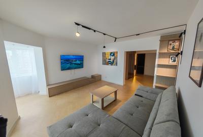 Apartament cu 3 camere decomandat, mobilat în Faleza Nord