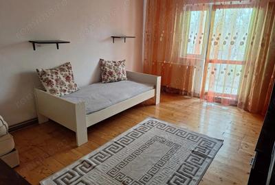 Apartament cu 3 camere | Zona Soarelui - 2