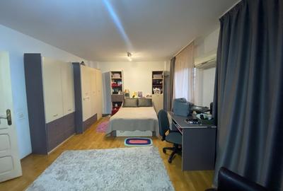 Proprietate impresionanta:Rezidential/Birouri: 2 vile,teren 1350mp,1 Mai - 40