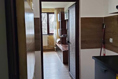 Garsonieră decomandată în Țiglina 1 - 4