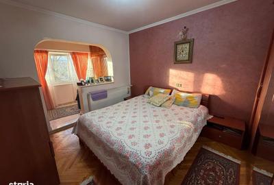 Apartament cu 3 camere în Central - 18