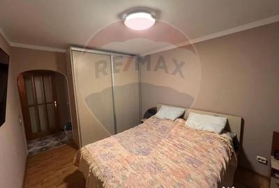 Apartament cu 4 camere decomandat în Central - 4