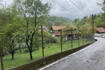 Teren de 900 mp, în Central - 2