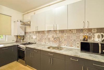 Apartament cu 3 camere semidecomandat, mobilat în Bună Ziua - 3