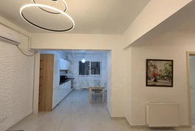 Apartament cu 3 camere în 9 Mai
