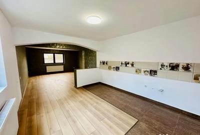 Casă cu 5 camere cu Teren 450 Mp în Central - 14