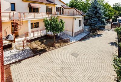 Casă cu etaj de vânzare zona Lipovei - locuință sau spațiu pentru afaceri - 38