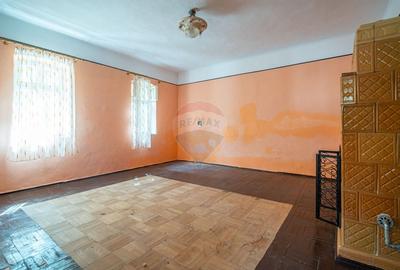 Casă individuală cu 9 camere cu Canalizare în Central - 18