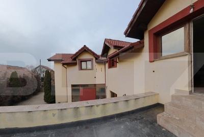 Casă cu 6 camere cu Teren 1047 Mp în Dumbrăvița