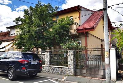 Casă individuală cu 6 camere cu Canalizare în Berceni - 2