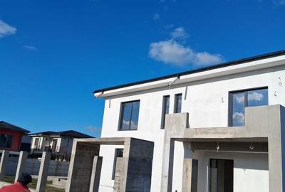 Casă cu 3 camere în Central - 2