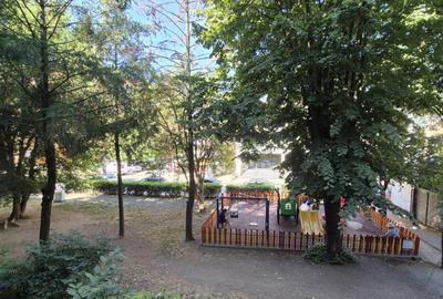 Apartament 2 camere, et.1, zona 8 Mai - 10