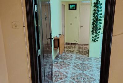 Apartament cu 3 camere decomandat în Central - 2