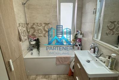 Apartament cu 3 camere în Albești