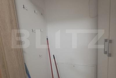 Apartament cu 2 camere decomandat, mobilat în Tractorul - 9