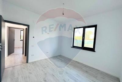 Casa noua, individuala, stil american - Crevedia - 17