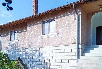 Casa 4 Camere, P+1 si Teren Aferent - 5